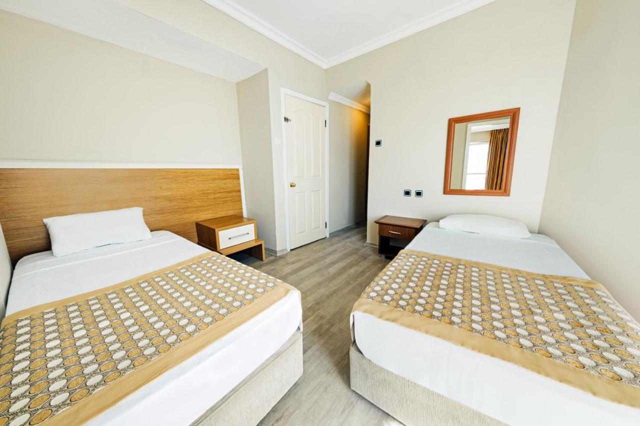 Afytos Oeren Park Mtk Hotel Ngoại thất bức ảnh